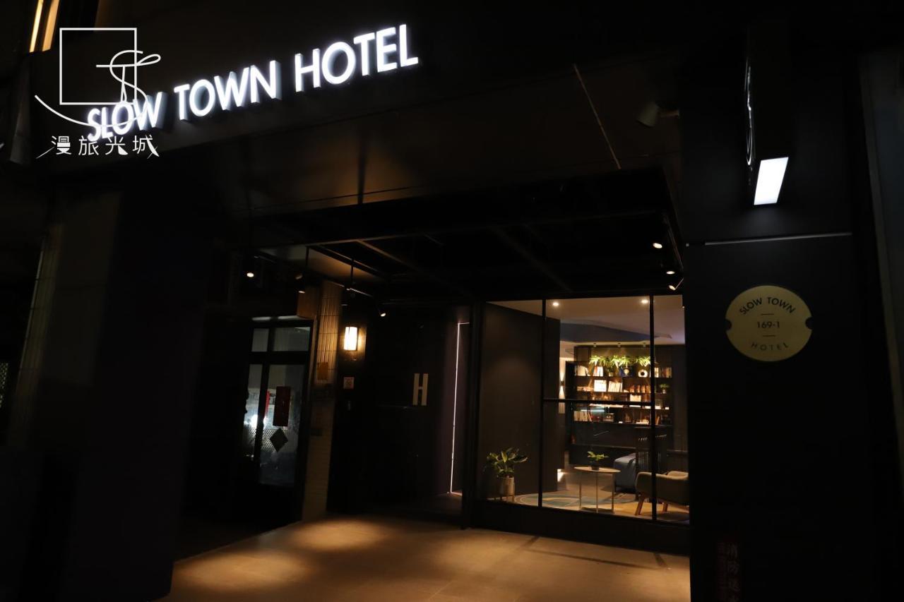 Slow Town Hotel-Glowing Tajcshung Kültér fotó